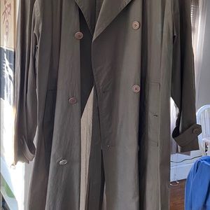 Men’s overcoat/ raincoat